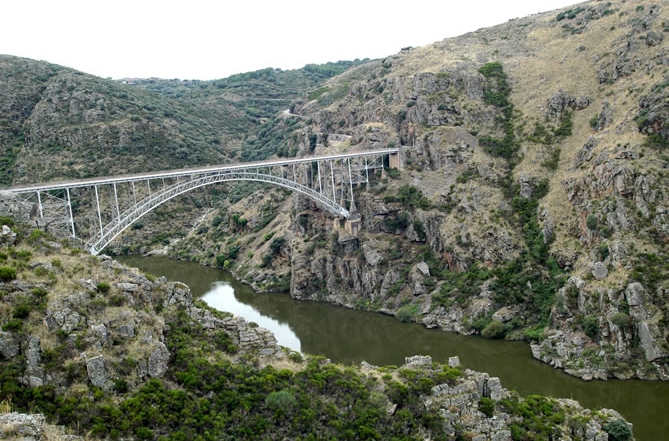 Puente de Requejo