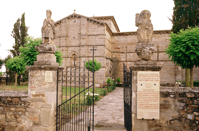 Iglesia de Santa Marta de Tera